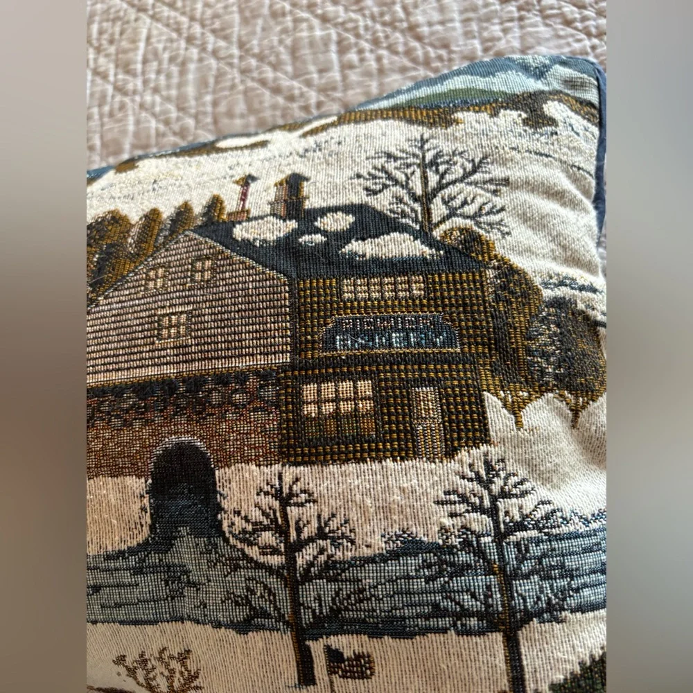 VTG 1986 Tapestry Charles Wysocki Pillow Winter Scene w/Santa & Reindeer FolkArt